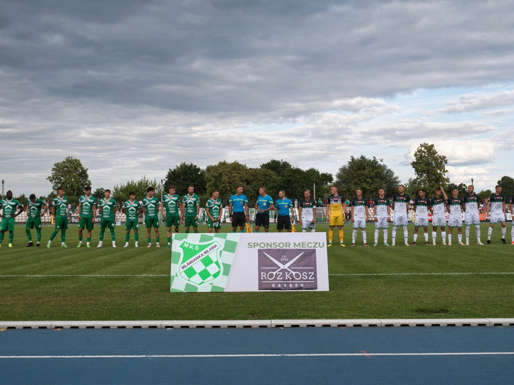 Inaguracja na remis.  Poprzeczka razy dwa