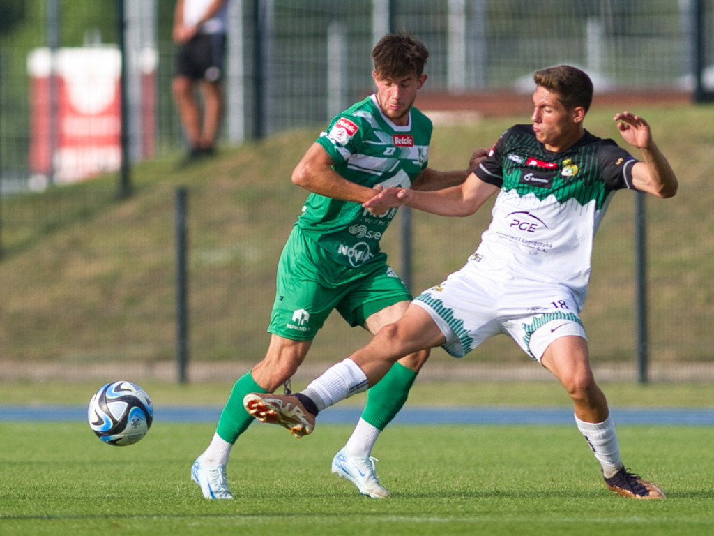 Inaguracja na remis.  Poprzeczka razy dwa