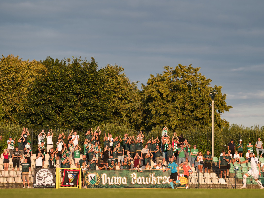 Inaguracja na remis.  Poprzeczka razy dwa