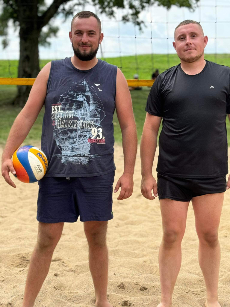 Stupsk na piasku. Jedenaście duetów na starcie