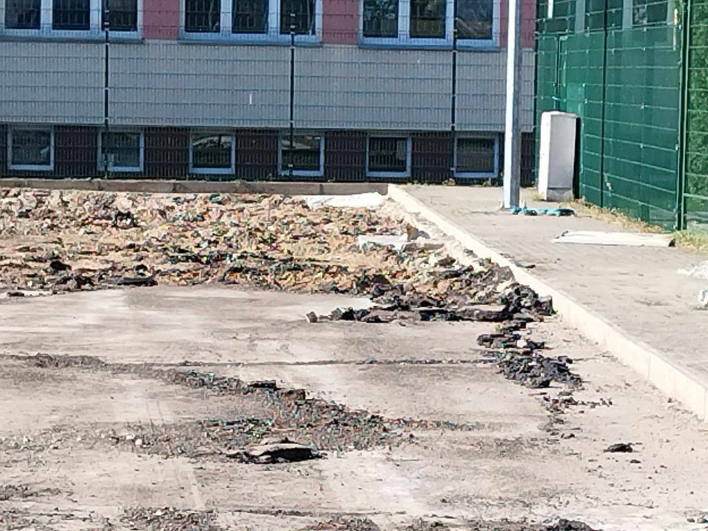 Remont boisk przy mławskiej Dwójce