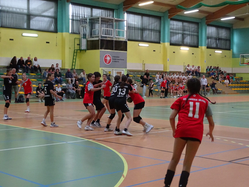 Jubileusz na boisku. Piłkarki na topie