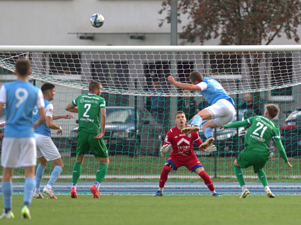 Na piątkę z Victorią. Kolejna kanonada w Mławie