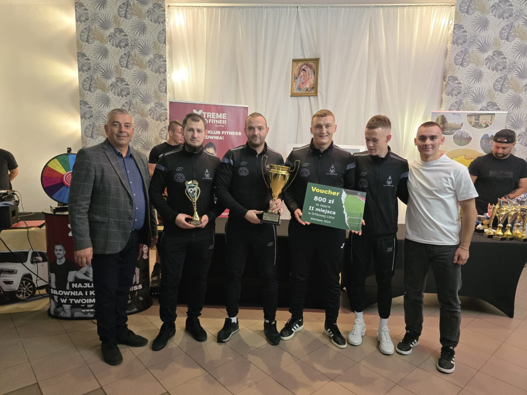 Czarna Elka z mistrzostwem. Jeziorski z koroną, Korneniev  MVP