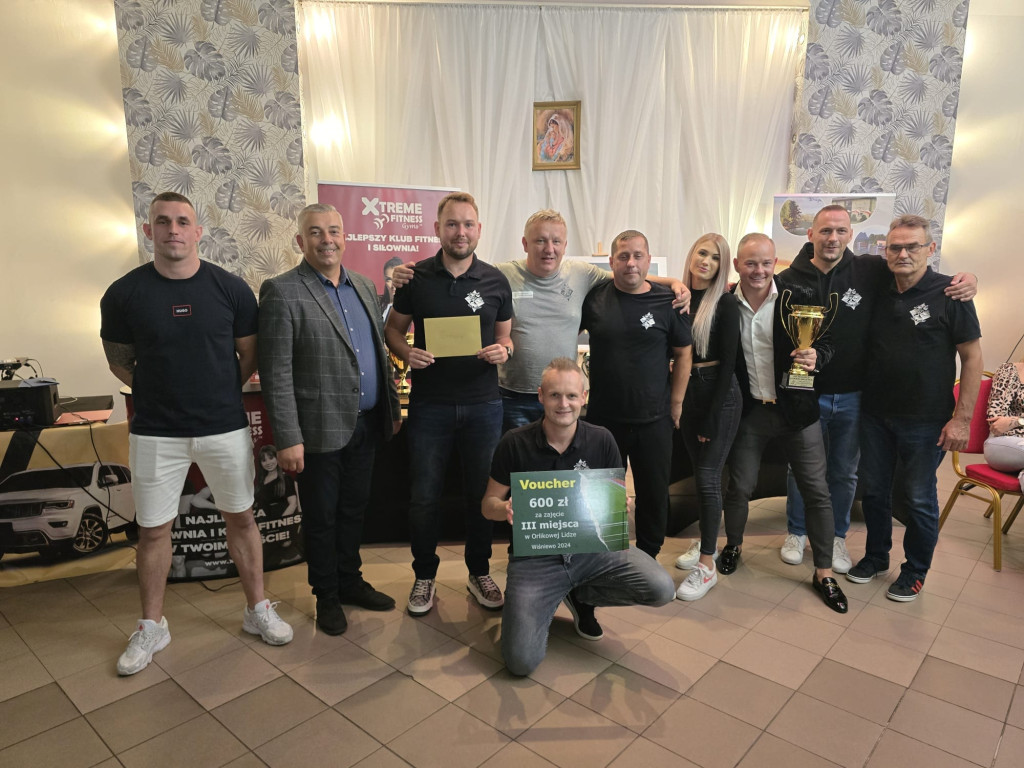 Czarna Elka z mistrzostwem. Jeziorski z koroną, Korneniev  MVP