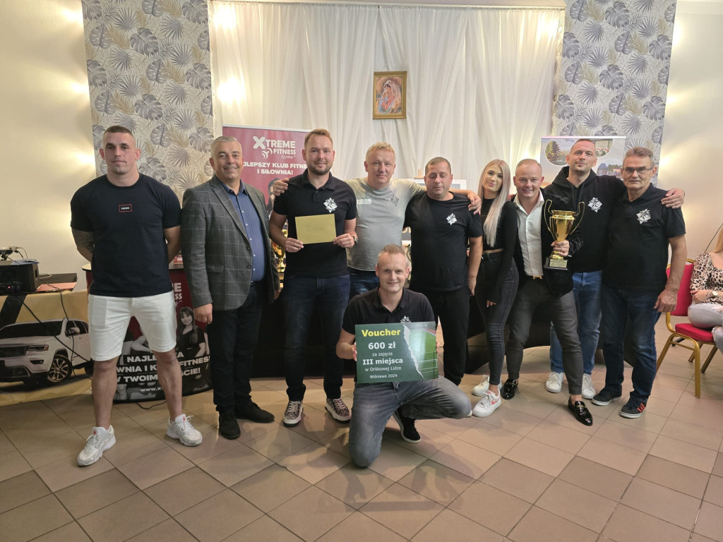 Czarna Elka z mistrzostwem. Jeziorski z koroną, Korneniev  MVP