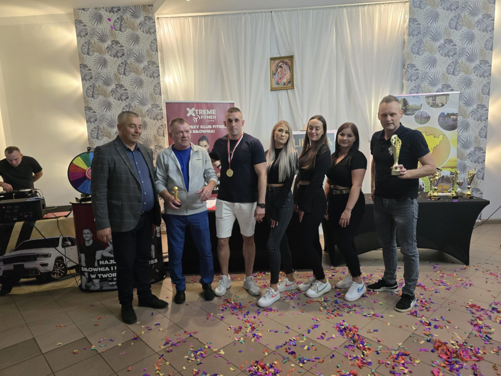 Czarna Elka z mistrzostwem. Jeziorski z koroną, Korneniev  MVP