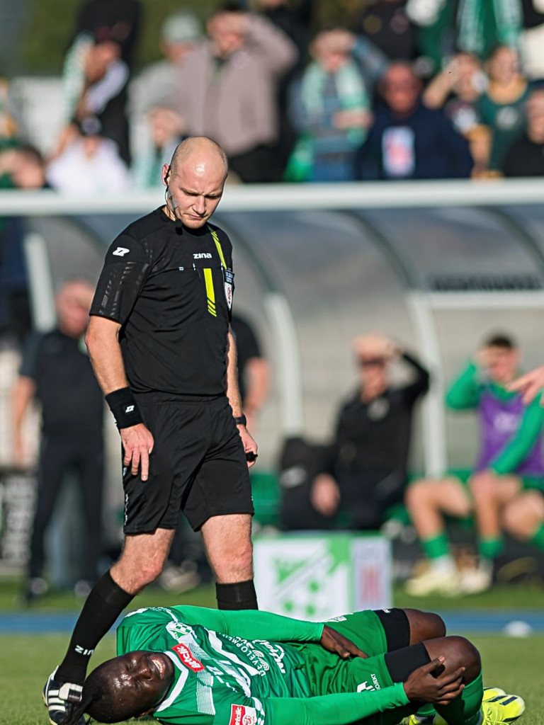 Dramatyczna końcówka. W dziesięciu bez punktu