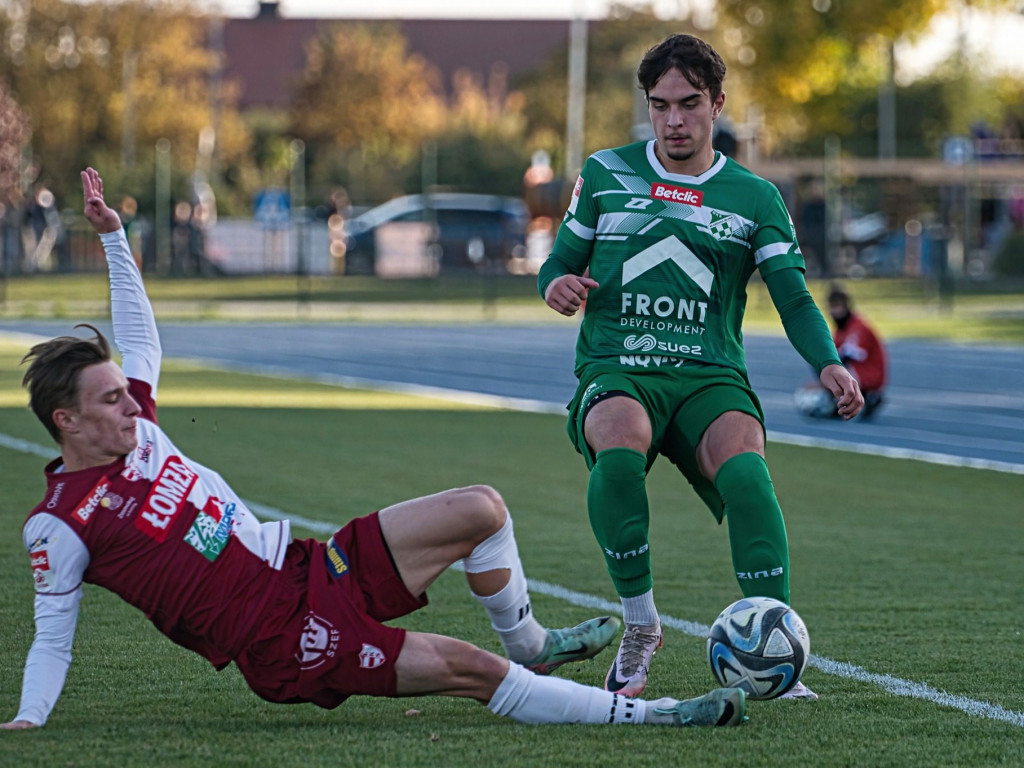 Dramatyczna końcówka. W dziesięciu bez punktu