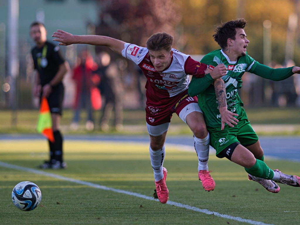 Dramatyczna końcówka. W dziesięciu bez punktu