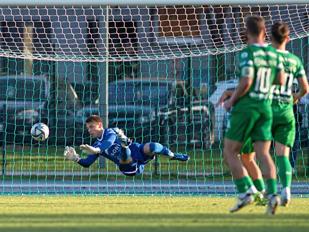 Dramatyczna końcówka. W dziesięciu bez punktu