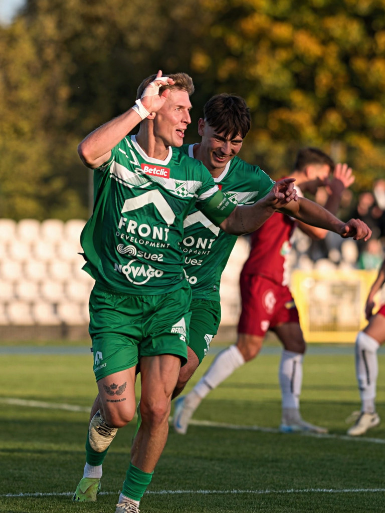 Dramatyczna końcówka. W dziesięciu bez punktu