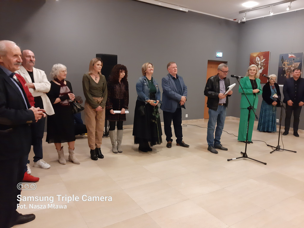 Mławianie na plenerze malarskim w Muzeum Romantyzmu w Opinogórze