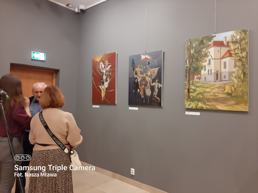 Mławianie na plenerze malarskim w Muzeum Romantyzmu w Opinogórze