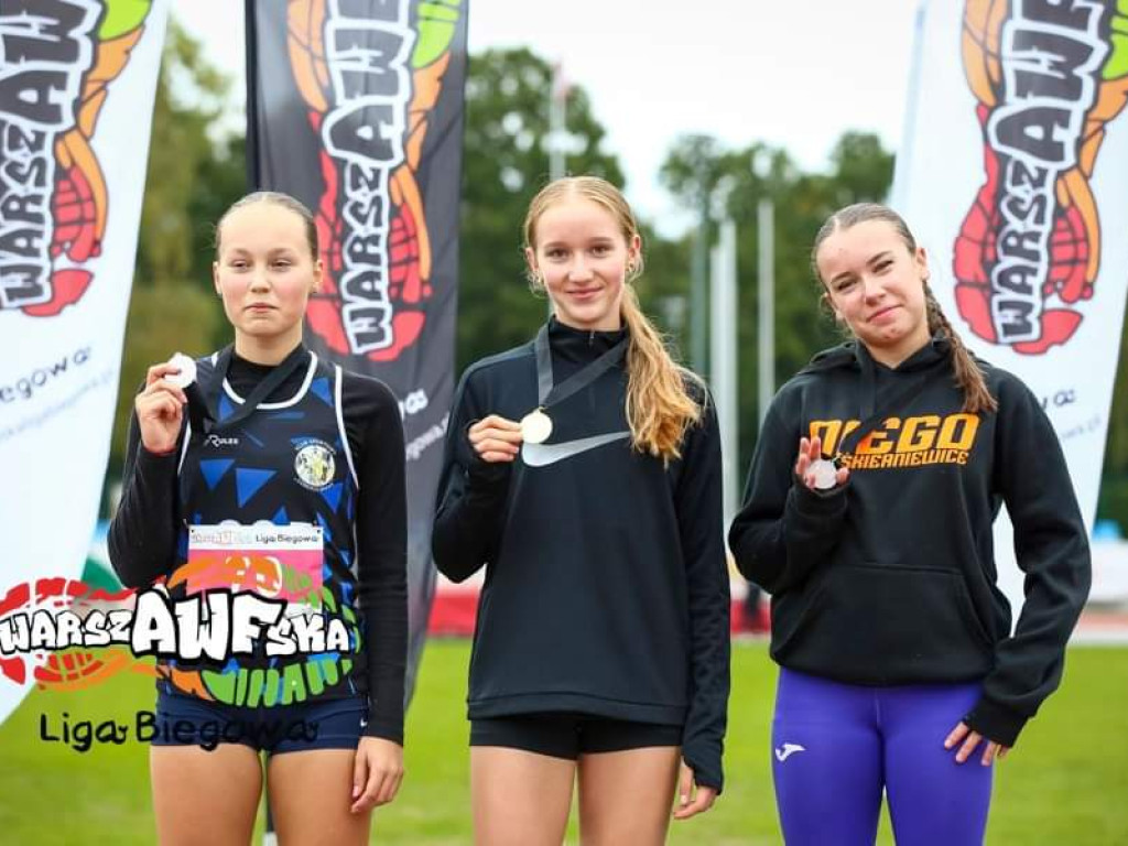 Warszawska liga z medalami i rekordami