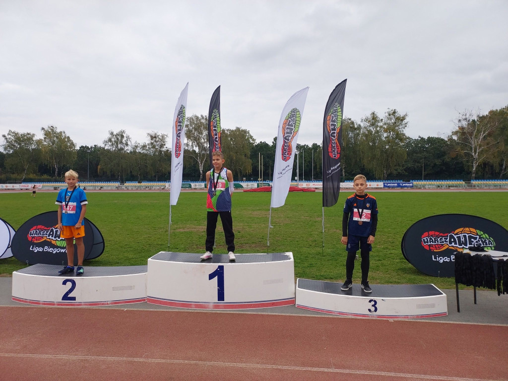 Warszawska liga z medalami i rekordami