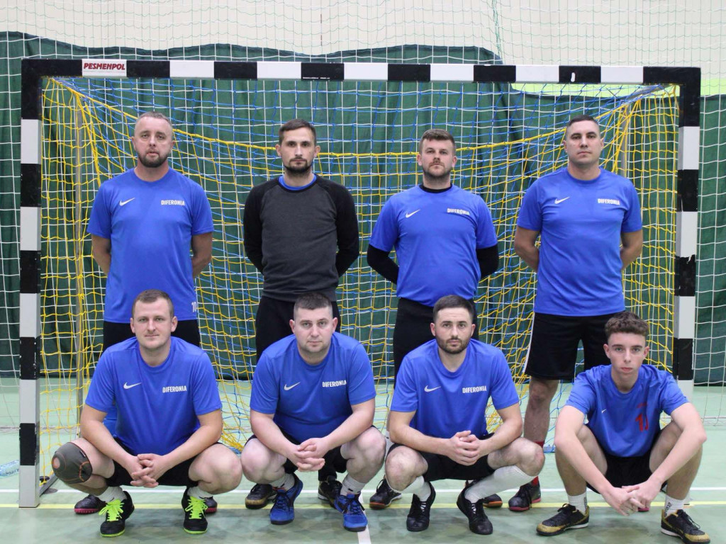 Otwarcie Wiśniewa na szóstkę. Trzynaście ekip na starcie