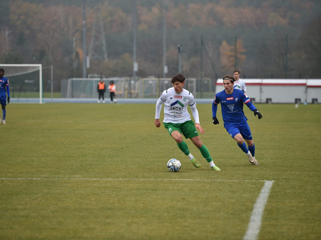 Kolejny sukces nad Bronią. Zły początek, udany finisz