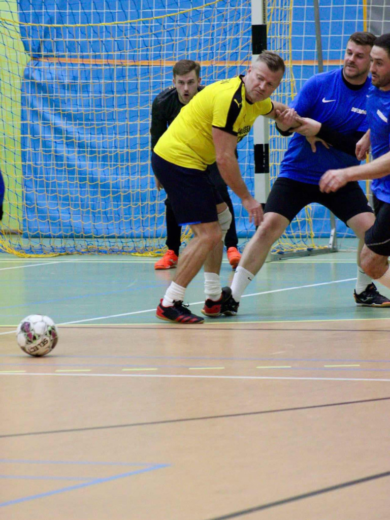 Mocne otwarcie mistrzów. Korneier razy cztery