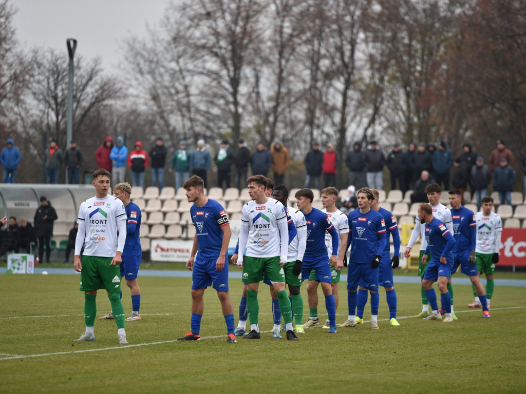 Kolejny sukces nad Bronią. Zły początek, udany finisz