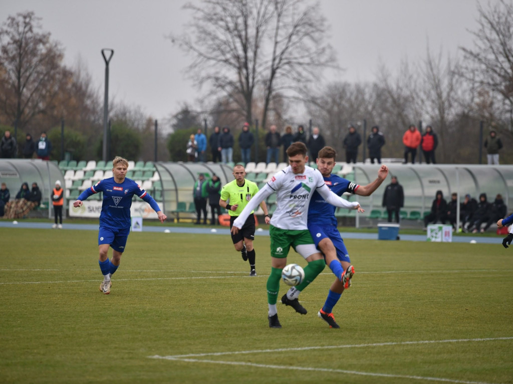 Kolejny sukces nad Bronią. Zły początek, udany finisz