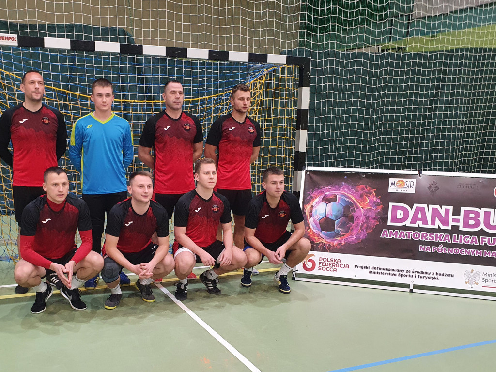 Somsiady na czele. Warriors z fair play