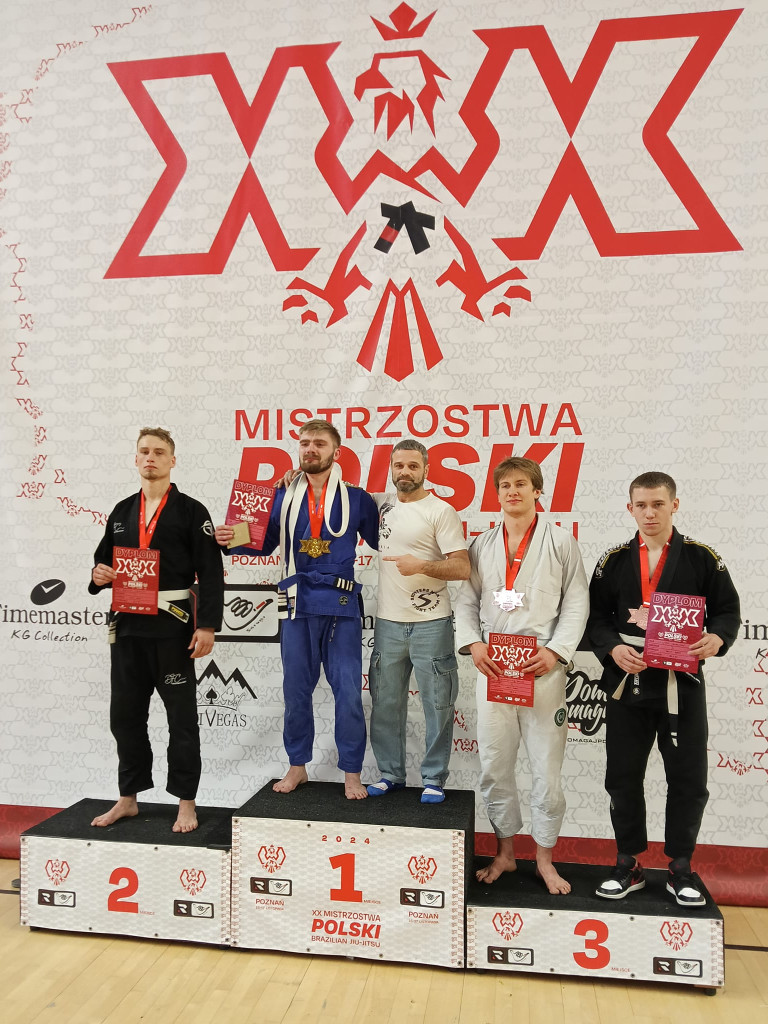 Złota Husaria na mistrzostwach Polski. Niebieski pas mistrza