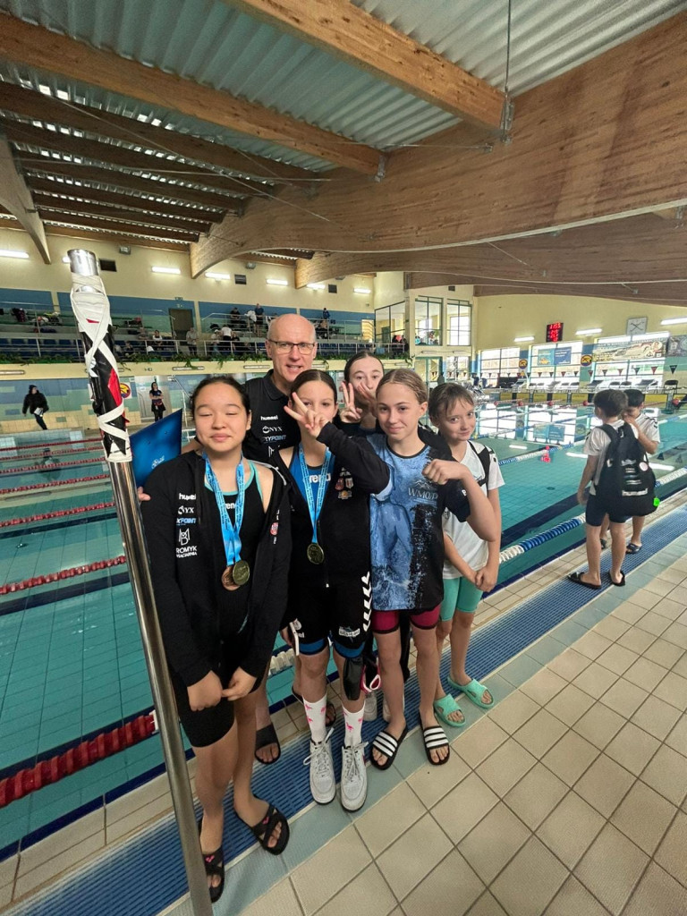 Wielkie emocje na basenie. Ponad sto medali mławian