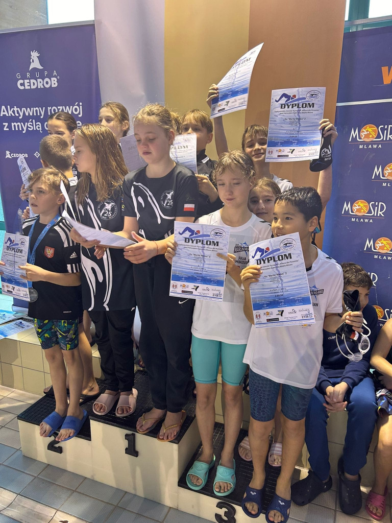 Wielkie emocje na basenie. Ponad sto medali mławian