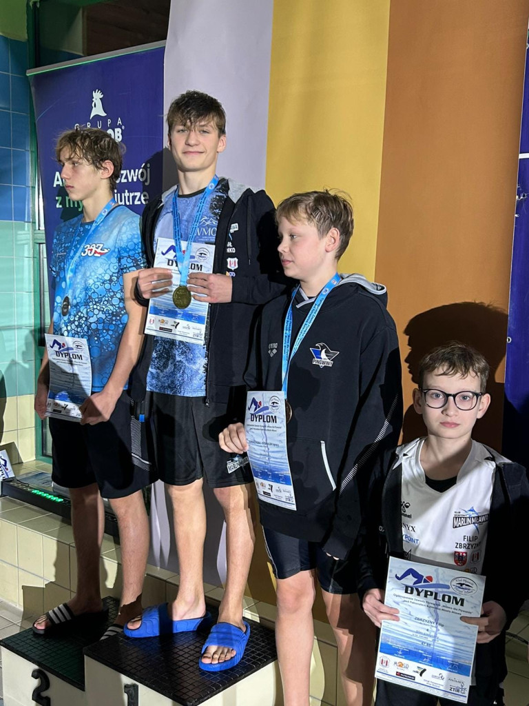 Wielkie emocje na basenie. Ponad sto medali mławian