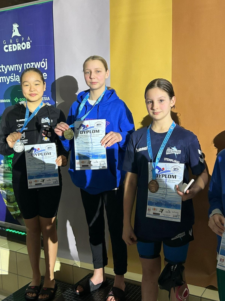 Wielkie emocje na basenie. Ponad sto medali mławian