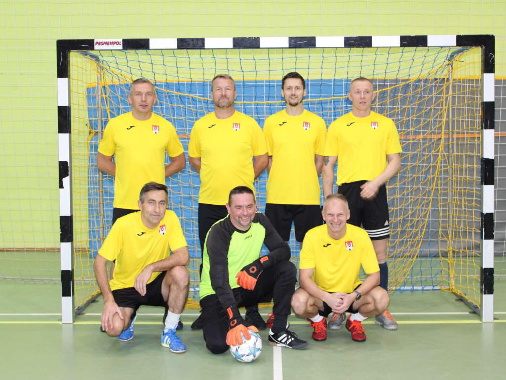 Raz Olsztyn, raz Włocławek. Puchary wyjechały z Mławy