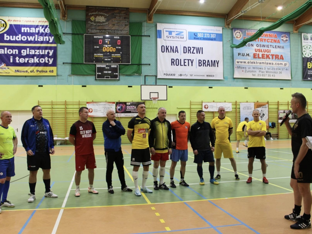 Raz Olsztyn, raz Włocławek. Puchary wyjechały z Mławy