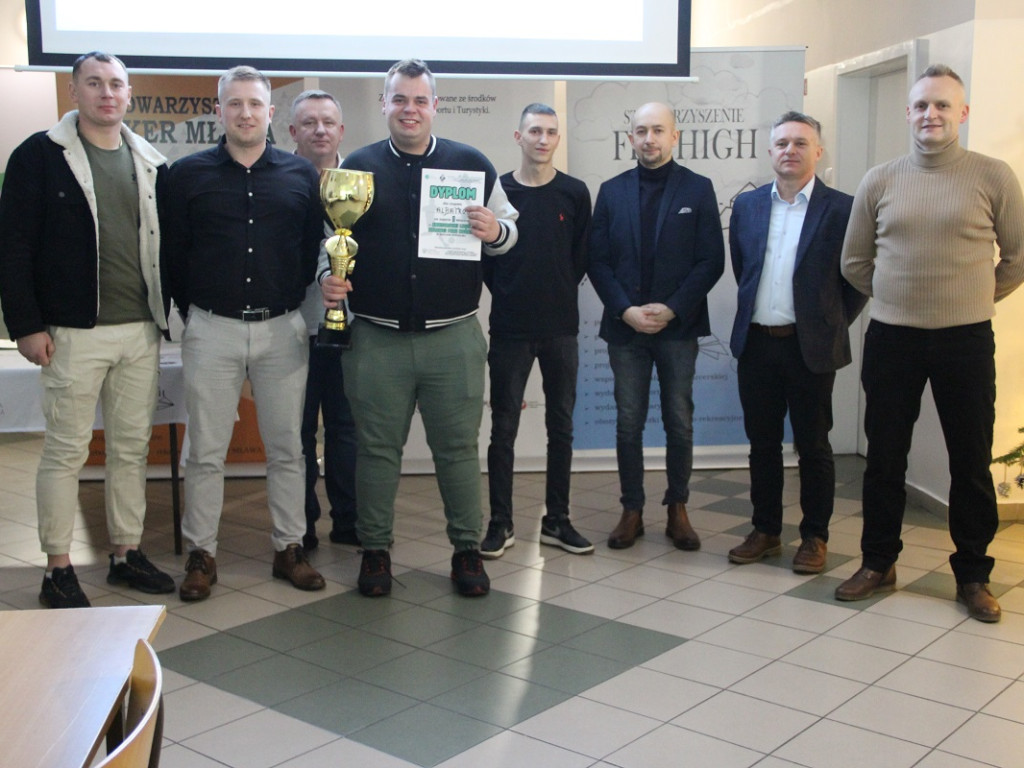 Albatrosy fruwały najwyżej. Grano we Wieczni Kościelnej