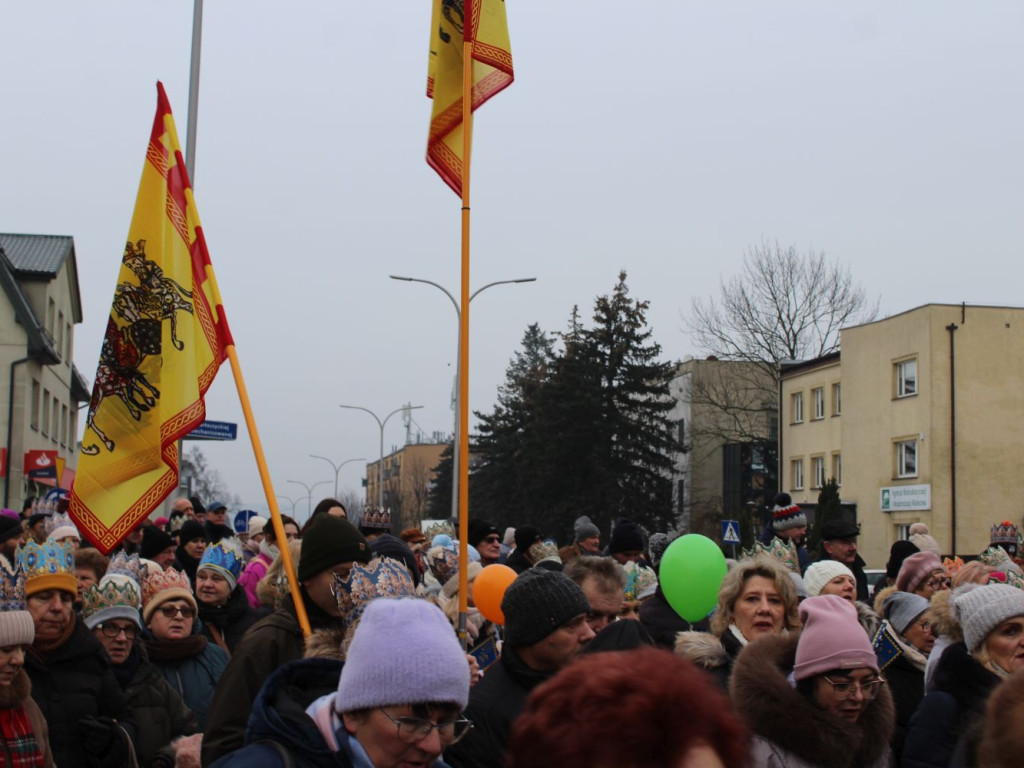 Mława świętowała Trzech Króli. Barwny orszak przeszedł ulicami miasta
