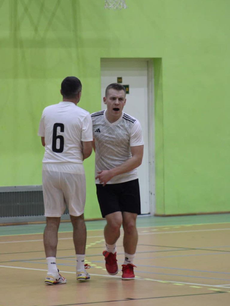 Walka o play-off w najlepsze. Warriors lepsi od Jokera