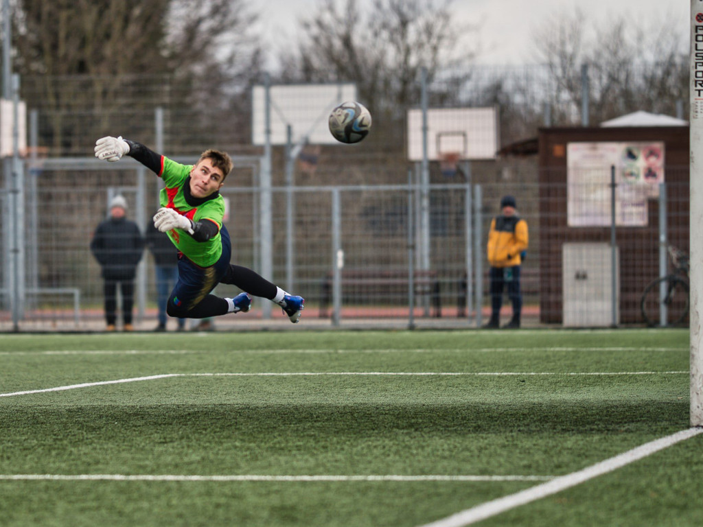 Dwucyfrowa liczba z Przasnyszem, porażka z Wisłą. Pracowity tydzień Mławianki