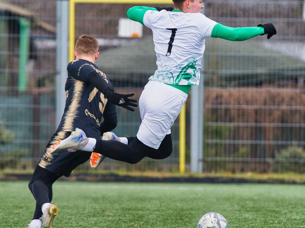 Dwucyfrowa liczba z Przasnyszem, porażka z Wisłą. Pracowity tydzień Mławianki