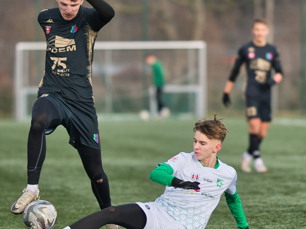 Dwucyfrowa liczba z Przasnyszem, porażka z Wisłą. Pracowity tydzień Mławianki