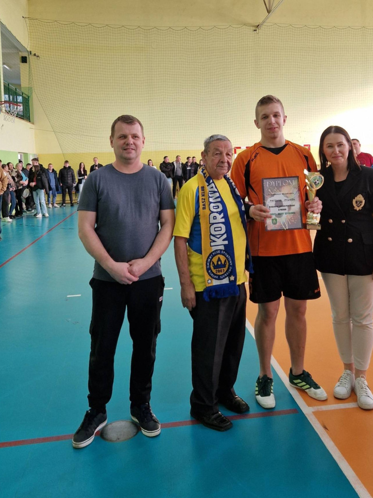 Szydłówek z pucharem. Trzy indywidualne wyróżnienia