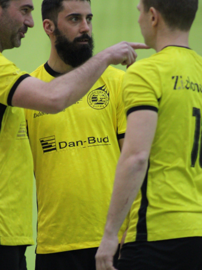 Somsiady coraz bliżej. Koneserzy na sześć