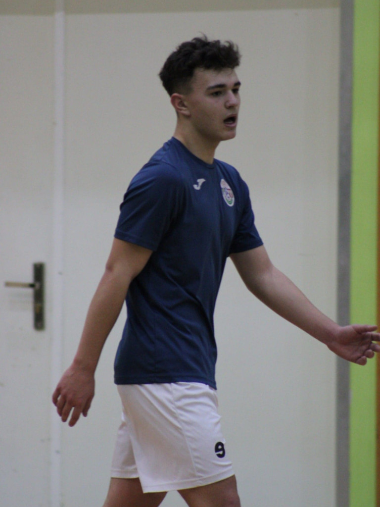 Somsiady coraz bliżej. Koneserzy na sześć