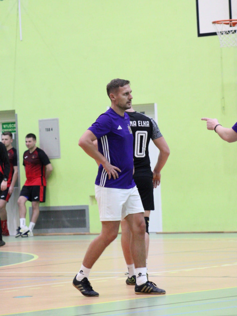 Somsiady coraz bliżej. Koneserzy na sześć