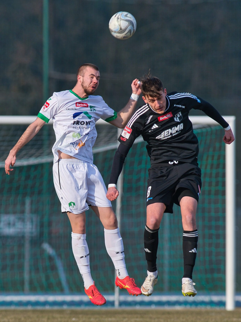 Prowadzenie nic nie dało. Wygrana z Polonią uciekła