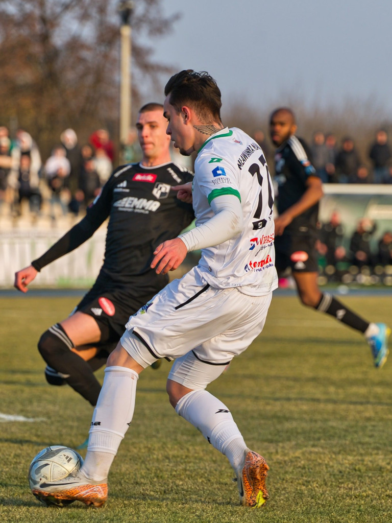 Prowadzenie nic nie dało. Wygrana z Polonią uciekła