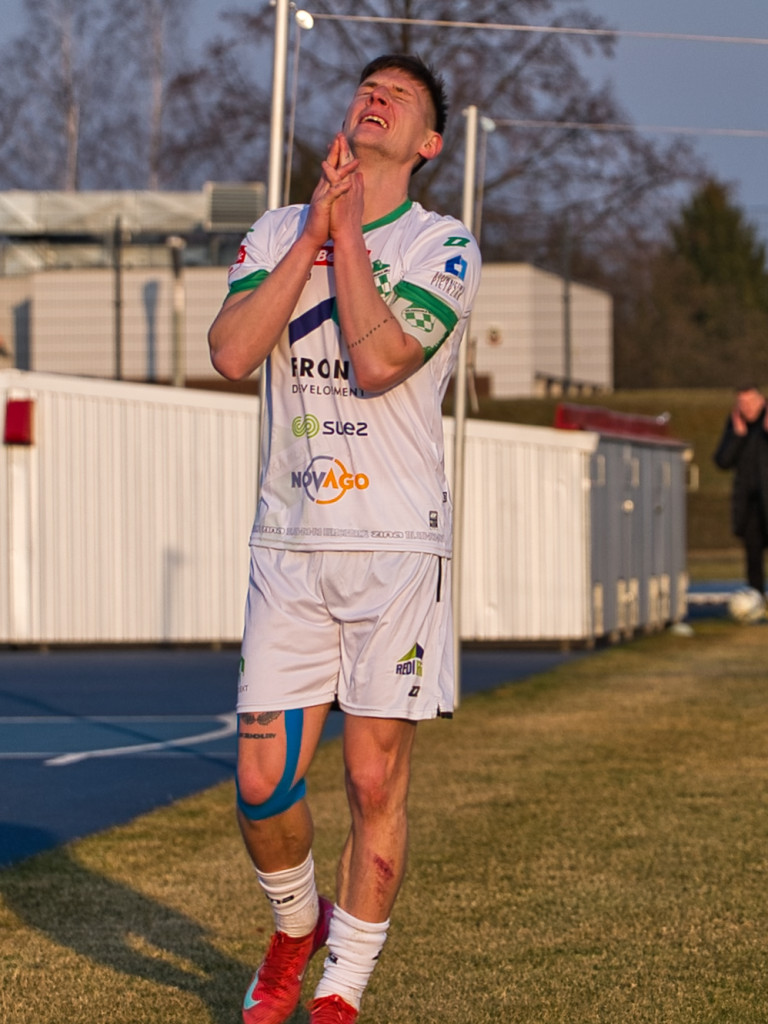 Prowadzenie nic nie dało. Wygrana z Polonią uciekła