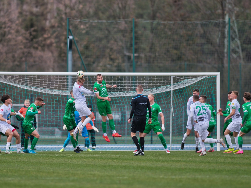 Popis z rzutów rożnych. Asysty Mateusza i Damiana