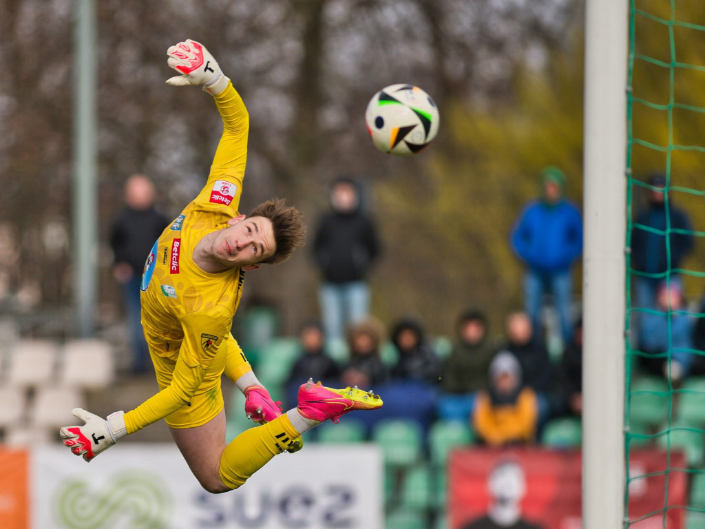 Popis z rzutów rożnych. Asysty Mateusza i Damiana