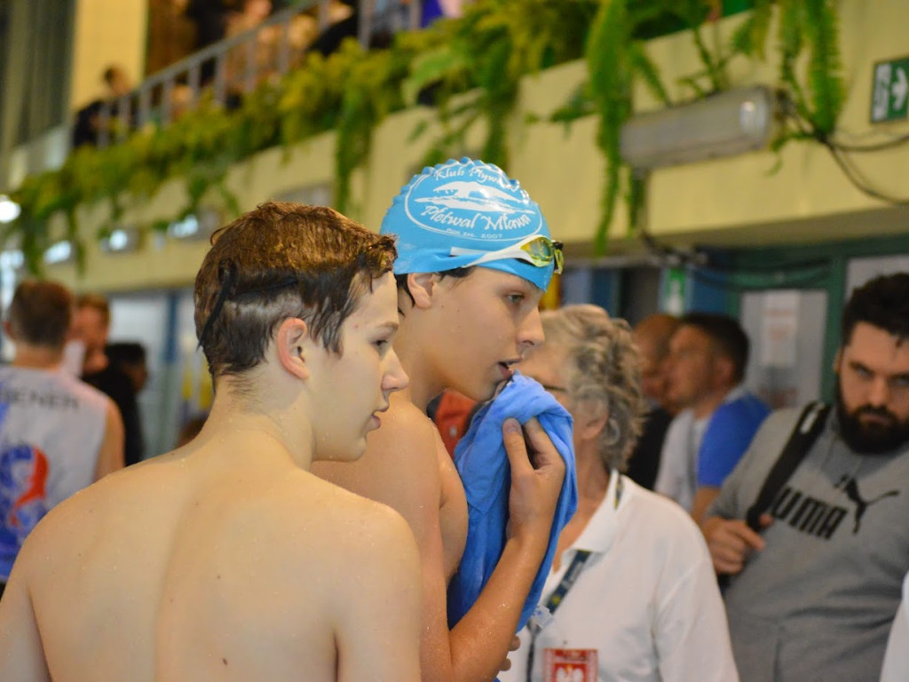 Z Hajnówki do Mławy. Wielkie emocje na basenie