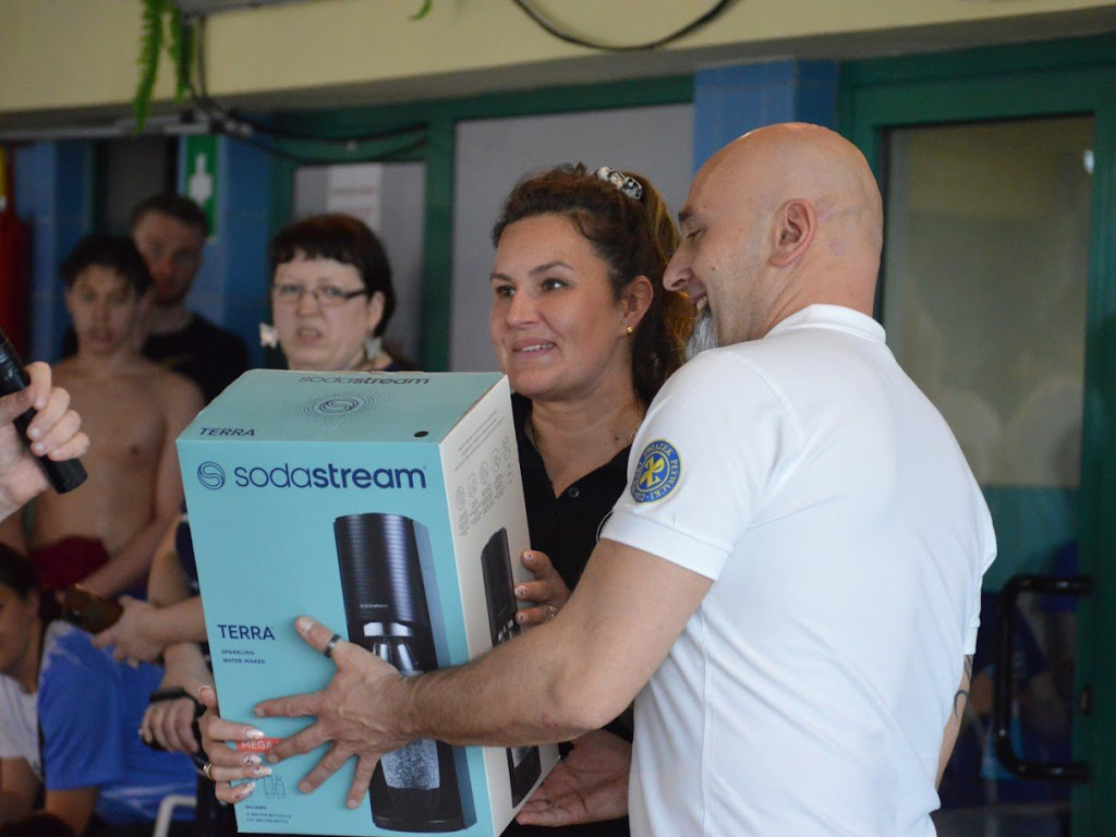 Z Hajnówki do Mławy. Wielkie emocje na basenie